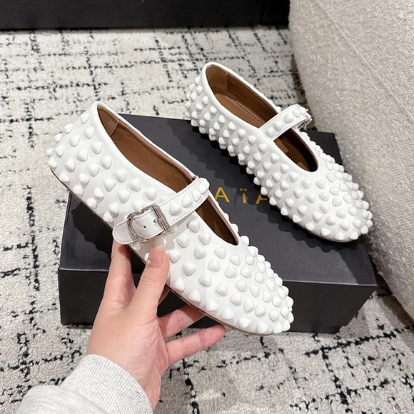 Alaia "Le Cœur" Collection White Heart-Shaped Studded Mary Jane Shoes - Picture 5 of 9